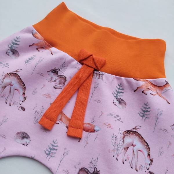 Sett med bukse og genser