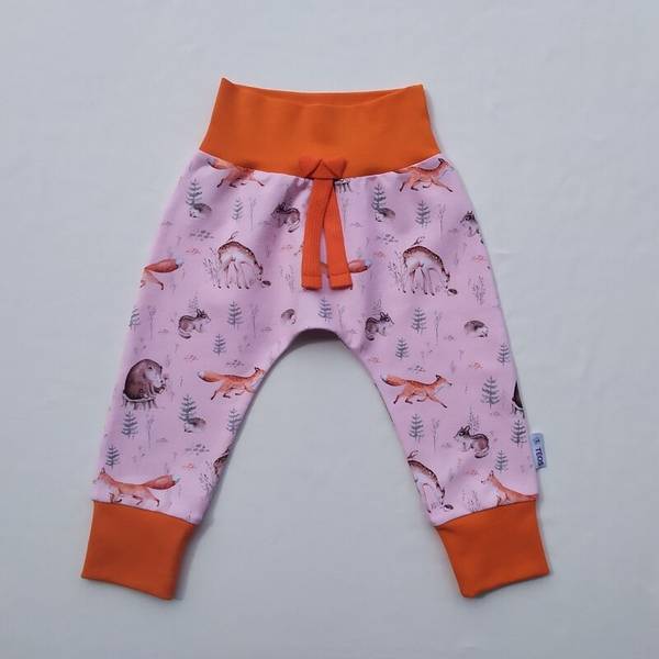 Sett med bukse og genser