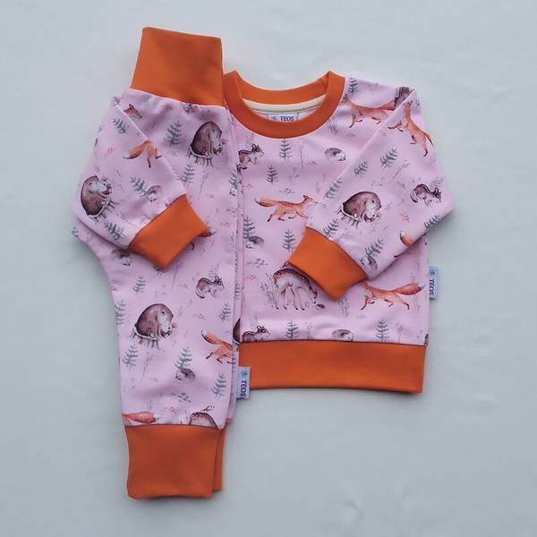 Sett med bukse og genser